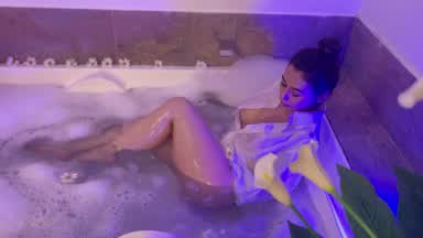 Sexy 🛁💦🍷