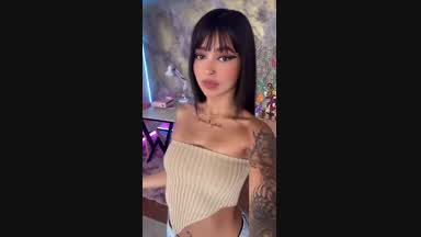 Sexy Naiki