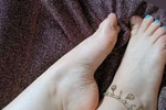 FEET