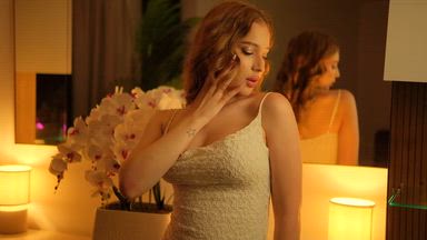 jasmin — Too hot for words