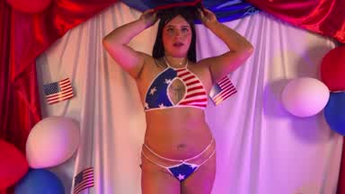 Enjoy this July 4 with your sexy Naia ❤️🤍💙
