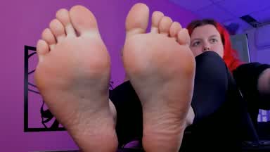 oiling my feet