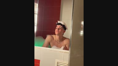 Will you join me for a shower? 🛁🧼🫧