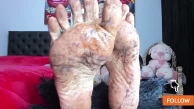 feet dirty