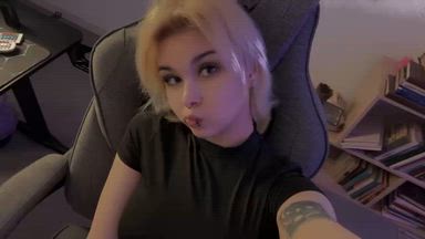 Hi, darling😘