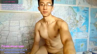 Putting an inflatable butt plug inside  me