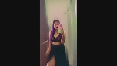 What do you think of my outfit?