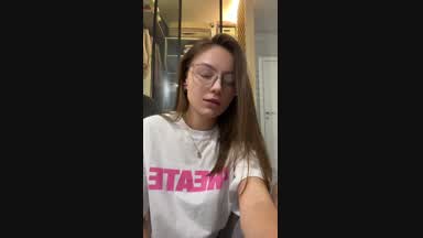<3