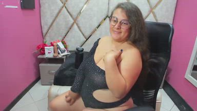 SEXY BIG ASS IN MOTION!