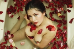 julieta โ SEXY SHOWER