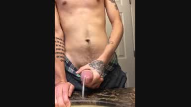 willwill379 โ Cum in the sink