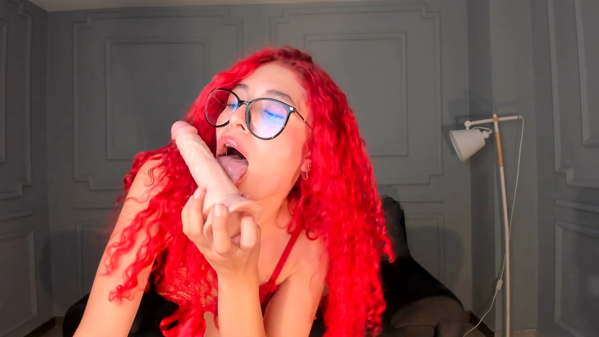 Watch my lips closely… 👀💋