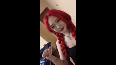 <3