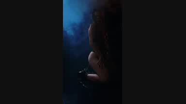 Rain on my body, smoke all around - you are honore