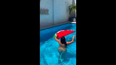 a good dip on such a hot day🏊‍♀️