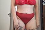 Su in red