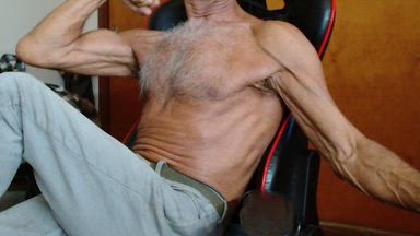 biceps777