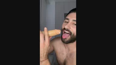 SUCKING MY CUM