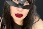 Leather and red lips 💋
