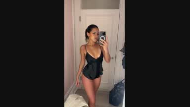 Video from the Victoria's Secret fitting room🤭