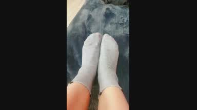 feet