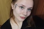Drawing on face