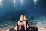 Bitch at the pool 🥵