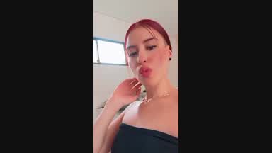 💋