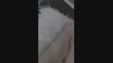 Show feet