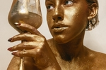 Naked the image of the golden statue!