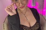 Sexy secretary 🔥