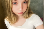 <3