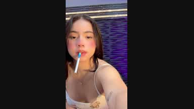 Smoke with me? ❤