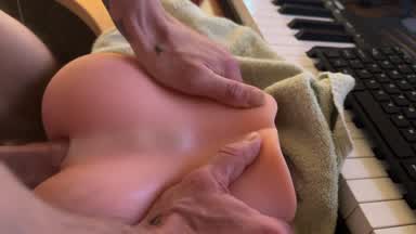 CUM' HARD IN FAV' TOY