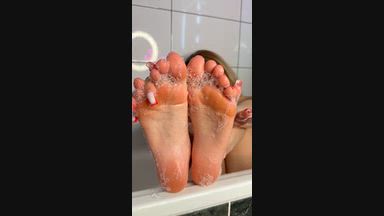 emmy โ My feet are covered in soap foam