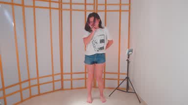 Pretty girl PEE in JEANS