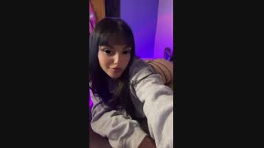 👽