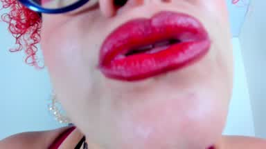 red lips