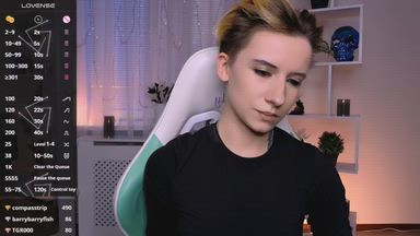 Blowjob close to the cam