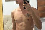 itsurboygon live Chaturbate webcam gallery thumbnail