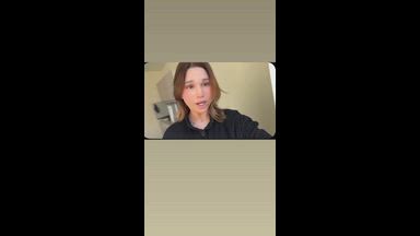 Sexy singing girl