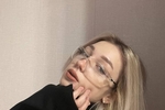 <3