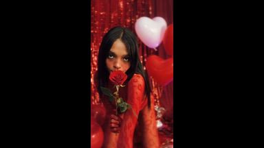 “This Valentine’s Day, I want something a little💋