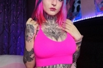 Neon Queen