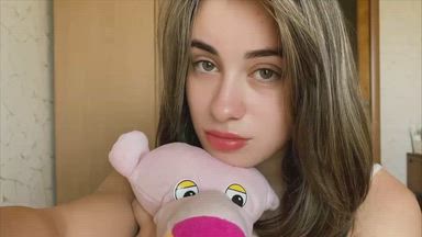 Eye contact 👁️