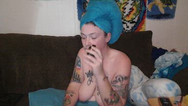 vaping fresh out the shower