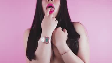 <3