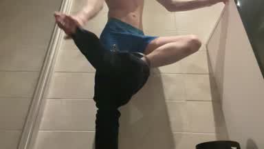 Me getting undrende before shower