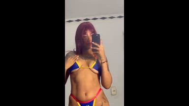 SO SEXY AND HORNY