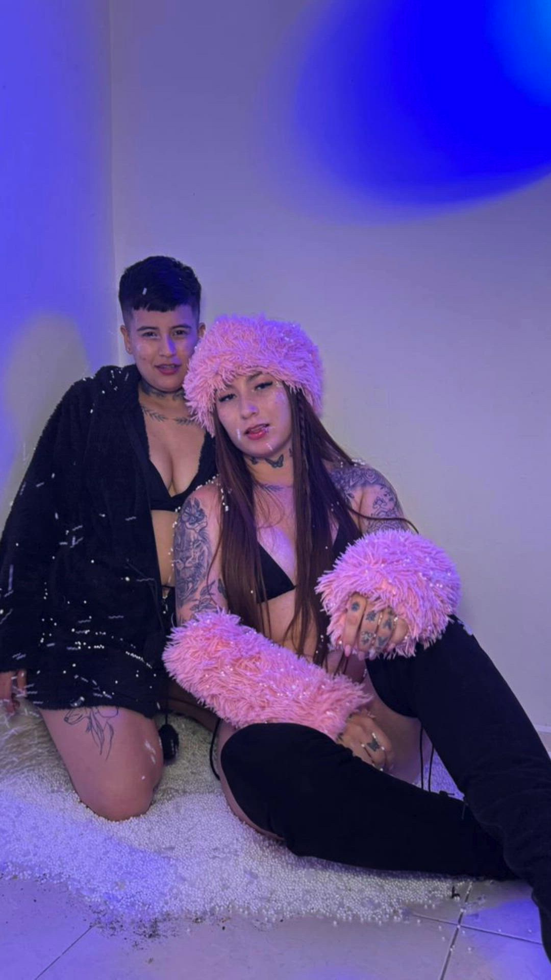 ✨ Winter Tease